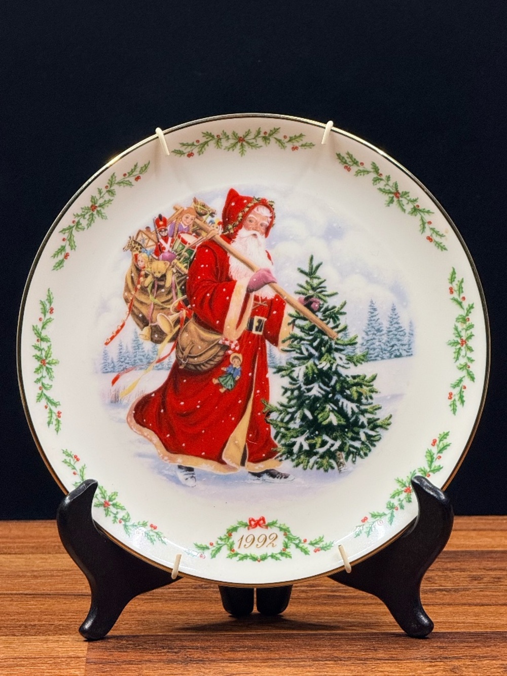 LENOX COLLECTIONS 1992 “Kris Kringle” Collector Plate #P0411